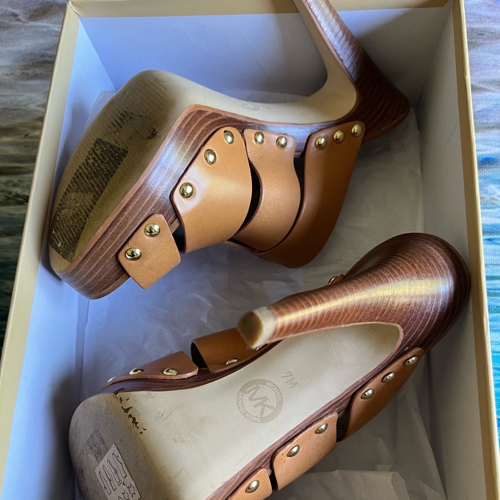 Heels size 7